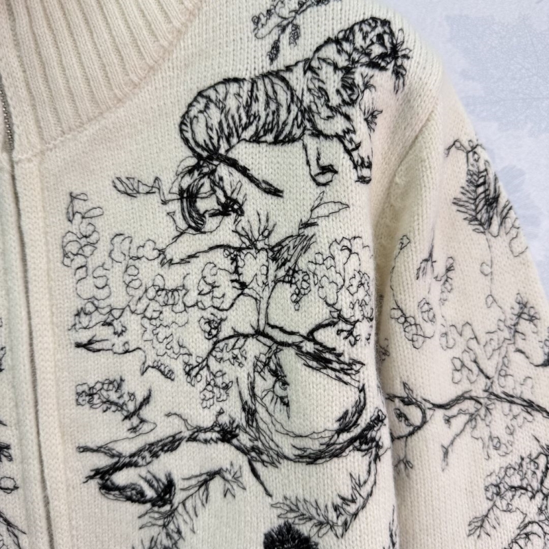 chr1st1an D10r sweaters